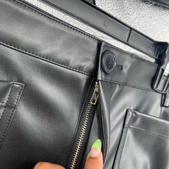 CeCe Women’s Black Faux Leather Cropped Wide Leg High Rise Pants Large NWT - Picture 5 of 13